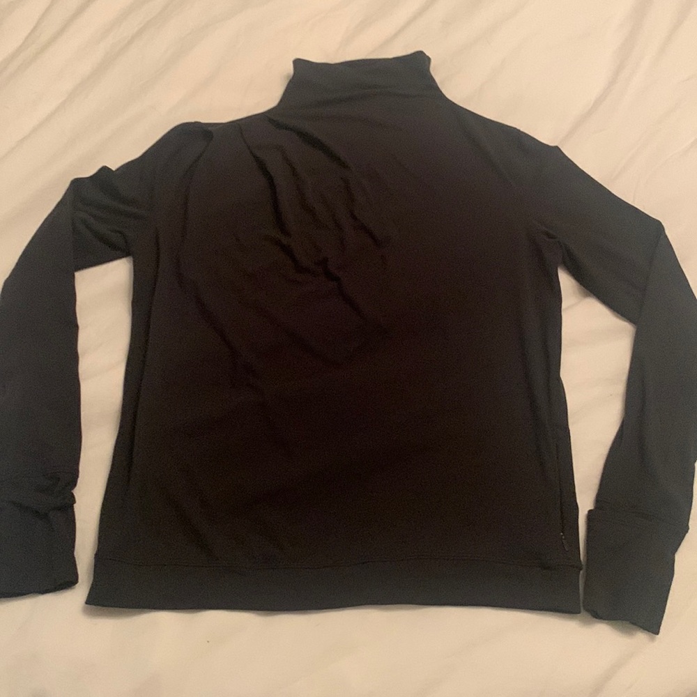 Lululemon turtleneck with pleated shoulder detail - rare